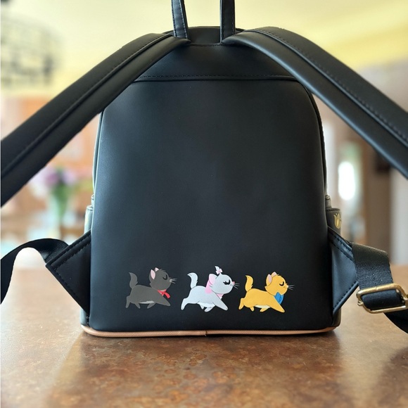 Disney Loungefly Black Backpack with Aristacats. - Picture 4 of 7